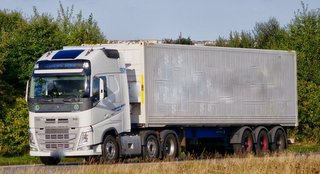 Äldre genrebild av Kurt Beier Transports fordon. Foto: Lav Ulv