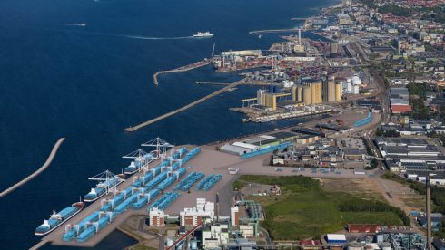 Ny containerterminal i Helsingborgs Hamn. Foto: Bertil Hagberg. Visionskiss: Studio E.