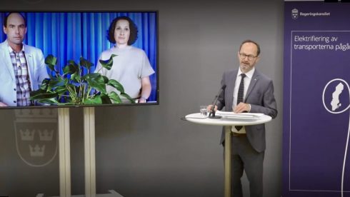 Rickard Carstedt regionråd och Anna Pettersson utvecklingsdirektör Region Västerbotten, Tomas Eneroth infrastrukturminister