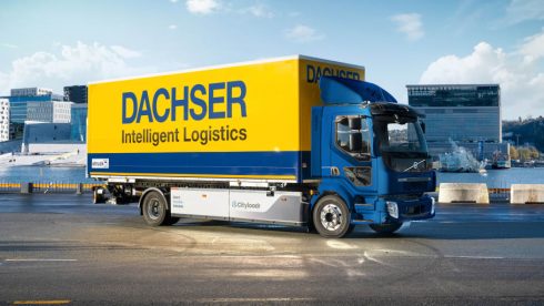 Den elektriska lastbilen är av modell Volvo FL Electric.
