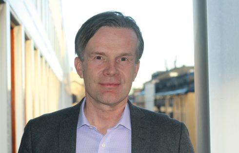 Caj Luoma, chef kompetensförsörjning på Transportföretagen säger att utbildningsstoppet är olyckligt.
