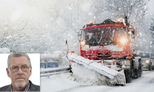 Smart snöröjning är en del av Piteå kommuns digitala utveckling där man använder sensorer i snöröjningsarbetet vilket skapar flexibilitet och möjliggör att rutter kan skräddarsys. Thomas Morell (SD) vill se en klart förbättrad vinterväghållning. Foto: Getty och Riksdagen.