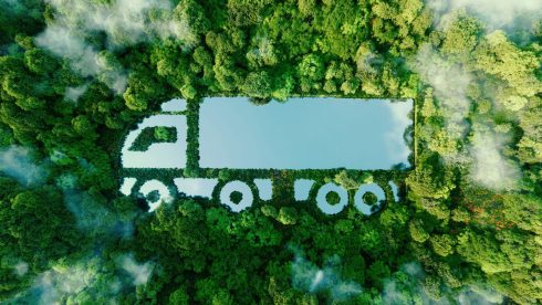 Elektrifieringskommissionen tillsattes av regeringen för att skynda på elektrifieringen av tunga vägtransporter (bilden är ett montage från DB Schenker).